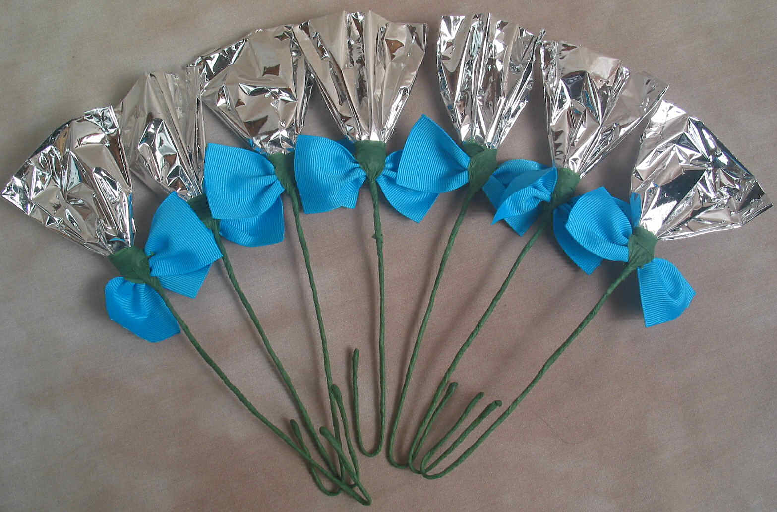 Rosettes Silver & Turquoise